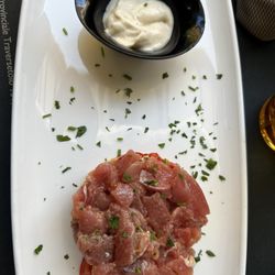 Tramonti 2 - Tuna tartar with tonnata sauce