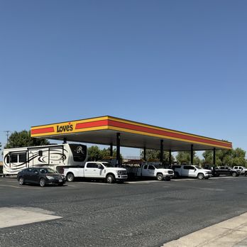 Love's Travel Stop - Gas Stations Near Me - Tulare, California