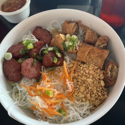 Saigon Bistro - B12