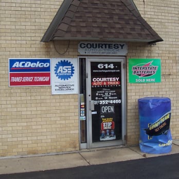 Courtesy Auto & Truck - COURESY AUTO & TRUCK Repair. Full service repair shop. - Auto Repair Near Me - Schaumburg, Illinois Courtesy Auto & Truck - COURESY AUTO & TRUCK Repair. Full service repair shop. - Auto Repair Near Me - Schaumburg, Illinois