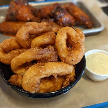 Obscurity Brewing - Beer battered onion rings - Breweries Near Me - Elburn, Illinois
