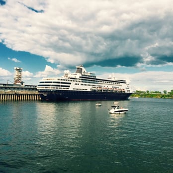Müvbox - View of cruise ship as we approached muxbox - Seafood Near Me - Montreal, Quebec Müvbox - View of cruise ship as we approached muxbox - Seafood Near Me - Montreal, Quebec