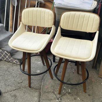 All Things and More - Mid Century modern stools - Thrift Stores Near Me - Sun Valley, California