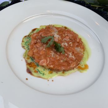 Beatrice - Salmon tartar - Italian Near Me - Montreal, Quebec