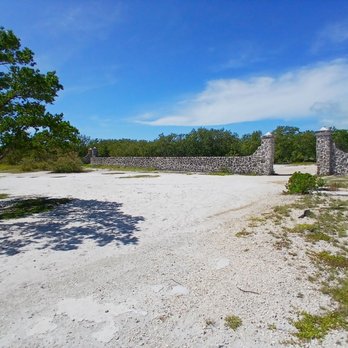 Biscayne National Park - Pathway to the hiking trail....full of mosquitoes - Landmarks & Historical Buildings Near Me - Homestead, Florida