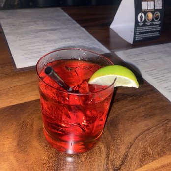 Gibson's Irish Pub - Irish Pub Near Me - Walnut Creek, California