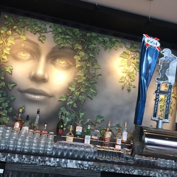 Grant Park Bistro - Bar area - New American Near Me - Chicago, Illinois