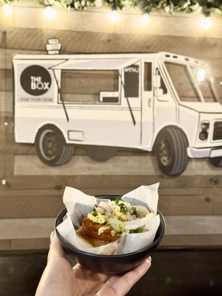 The Box & Burgers Eatery