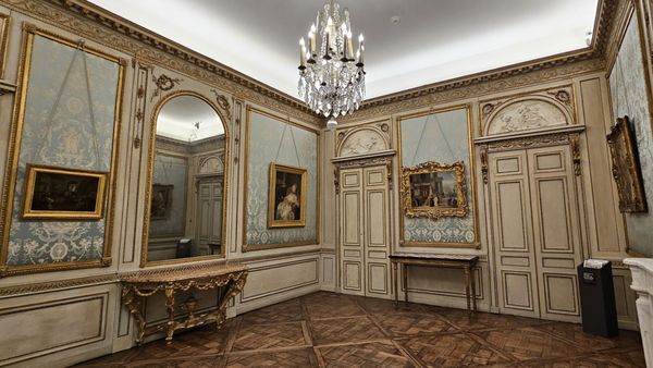 Entrée du Musée des Beaux-Arts by null