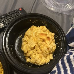 Worst service that's supposed to be a large mac and cheese and theres stuff missing Worst service that's supposed to be a large mac and cheese and theres stuff missing