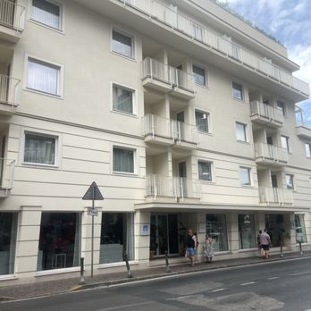 Albergo Tirrenia - Street view of hotel - Hotels & Travel Near Me - Sorrento, NA