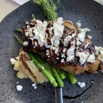 The Old Station - Flat iron steak - Canadian (New) Near Me - Bracebridge, Ontario