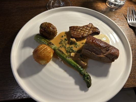 BANG Restaurant & Wine Bar Dublin D02 KW61 by null