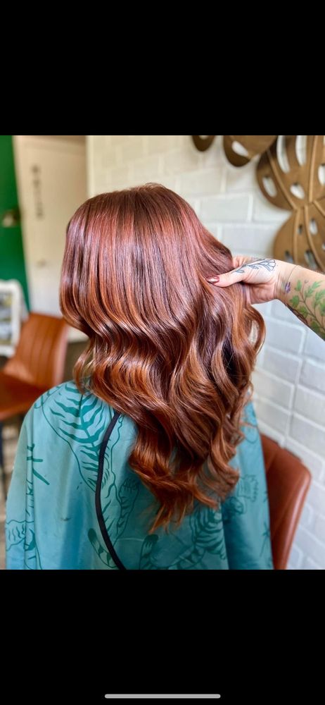 High Maintenance Full Service Salon Image