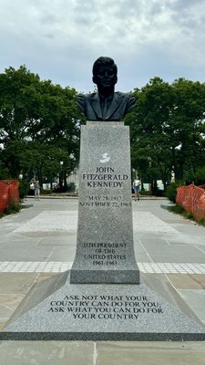 Grand Army Plaza by null