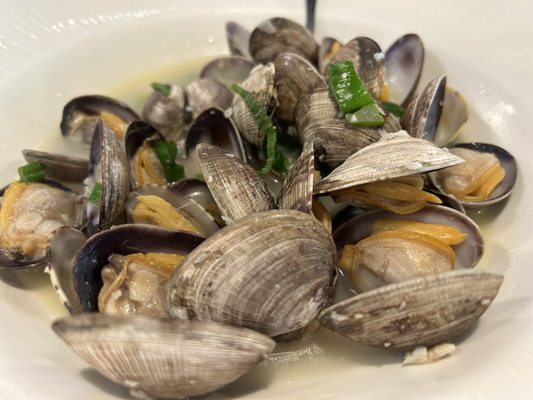Uncle's Fish Market Bar & Grill - Pearlridge by null