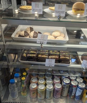Buzz Bakeshop by null