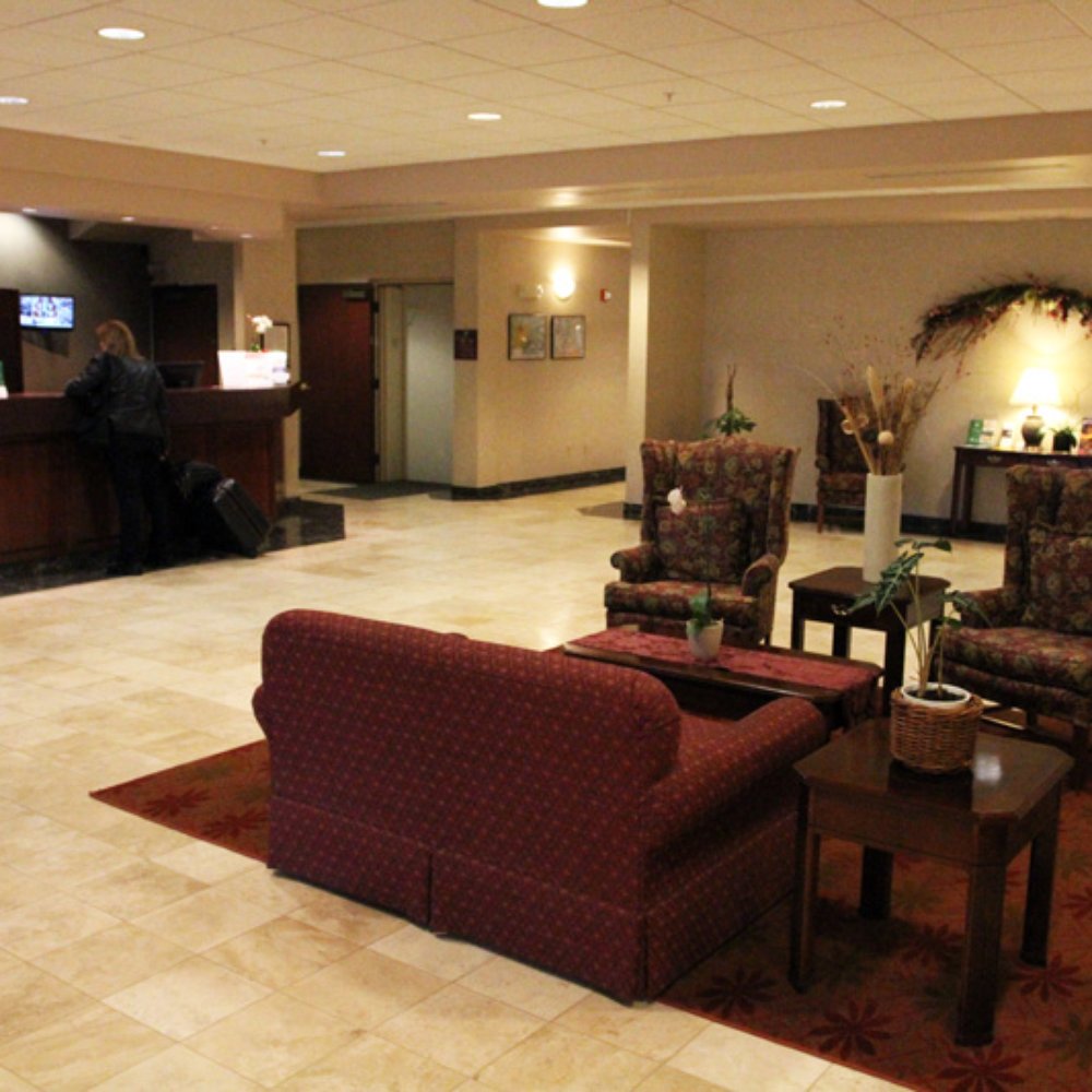Evergreen Inn & Suites - Lobby - Hotels Near Me - Monroe, Washington Evergreen Inn & Suites - Lobby - Hotels Near Me - Monroe, Washington