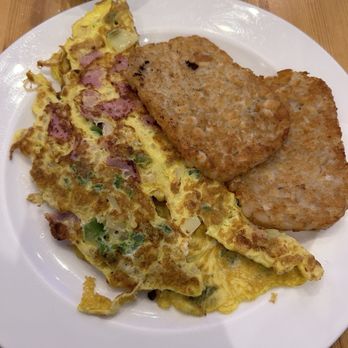 Grand Canyon Bistro - Omelette with Hash Browns - Diners Near Me - Brooklyn, New York Grand Canyon Bistro - Omelette with Hash Browns - Diners Near Me - Brooklyn, New York