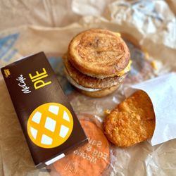 McDonald's - Sausage, Round Egg & Cheese McGriddle - breakfast before departure :)