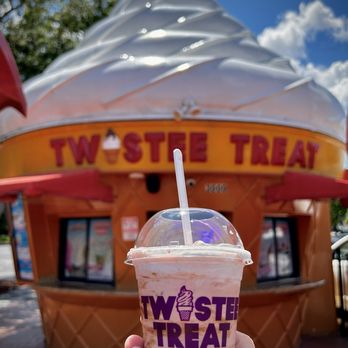 Twistee Treat - Winter Park - Twistee Twirl - Ice Cream & Frozen Yogurt Near Me - Winter Park, Florida Twistee Treat - Winter Park - Twistee Twirl - Ice Cream & Frozen Yogurt Near Me - Winter Park, Florida