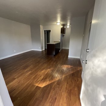 HandyTech Handyman Services - Complete move-in ready repairs. Paint, Flooring, Electrical, and Plumbing - Handyman Near Me HandyTech Handyman Services - Complete move-in ready repairs. Paint, Flooring, Electrical, and Plumbing - Handyman Near Me