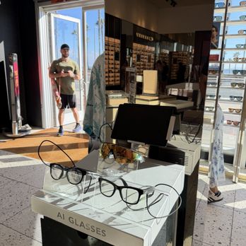 Sunglass Hut - SUNGLASS HUT, PCH, Huntington Beach, CA! (8/14/26 Visit) - Sunglasses Near Me - Huntington Beach, California Sunglass Hut - SUNGLASS HUT, PCH, Huntington Beach, CA! (8/14/26 Visit) - Sunglasses Near Me - Huntington Beach, California