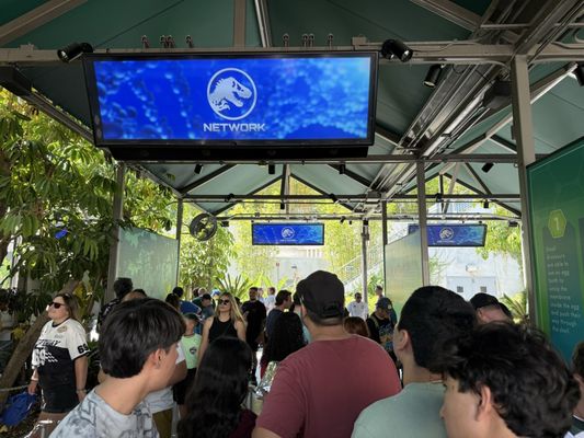 Jurassic World - The Ride by null