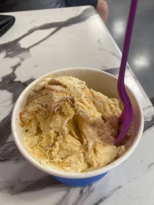 Mimi's Ice Cream & Coffee Shoppe by null