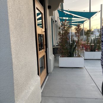 Trani's Dockside Station - Seafood Near Me - San Pedro, California