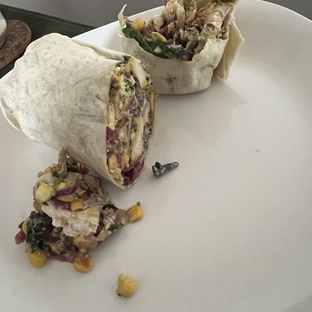 Metal screw in chicken wrap Metal screw in chicken wrap