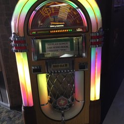 Burbank Tavern - Jukebox