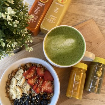 Green & Tonic - a bowl of oatmeal, a jar of juice, and a bowl of strawberries - Vegan Near Me - Westport, Connecticut Green & Tonic - a bowl of oatmeal, a jar of juice, and a bowl of strawberries - Vegan Near Me - Westport, Connecticut