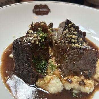 Late Harvest Kitchen - Braised Beef Short Ribs (with cheddar grits) - super good! - New American Near Me - Indianapolis, Indiana