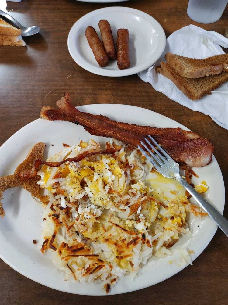 KJ’S CAFE Updated September 2024 14 Photos Hwy 183 & 136, Alma