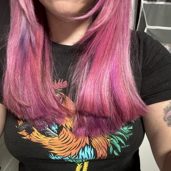 Salon Elite - This is worst hair cut ever,definitely not worth 75$ - Hair Salons Near Me - Newport News, Virginia