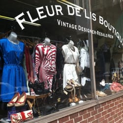 Fleur De Lis Boutique - Love the store front!