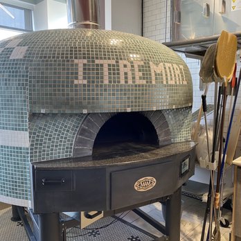 I Tre Mori - Pizza oven - Pizza Near Me - Indianapolis, Indiana