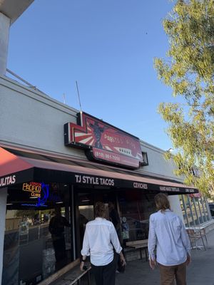 Pablito's Tacos by null