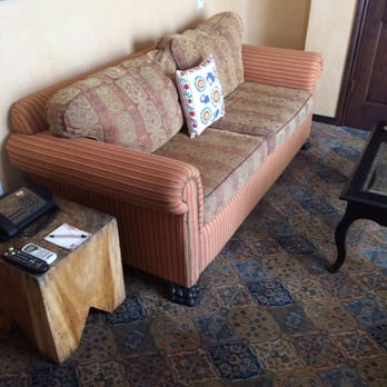 Petit Ermitage - Additional seating in the living room. - Hotels Near Me - West Hollywood, California