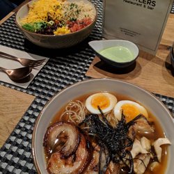 Bowlers Kitchen - Burrito bowl and ramen