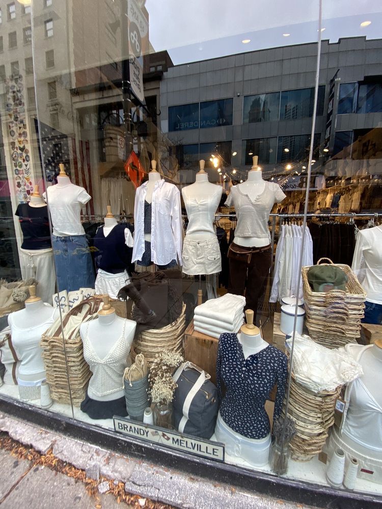 BRANDY MELVILLE Updated August 2024 11 Photos & 17 Reviews 1188