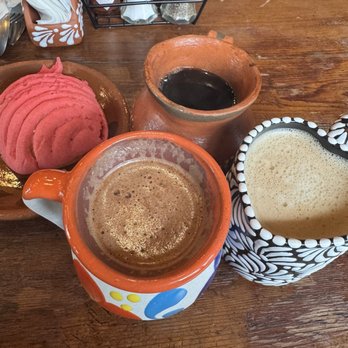 Tulum Mexican Kitchen - Mini pan dulce, Abuelita hot chocolate(left), horchata latte hot (right) and cafe de olla(top) - Mexican Near Me - San Jose, California Tulum Mexican Kitchen - Mini pan dulce, Abuelita hot chocolate(left), horchata latte hot (right) and cafe de olla(top) - Mexican Near Me - San Jose, California