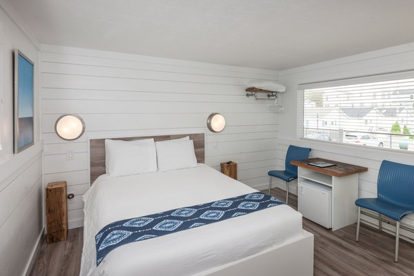 Stones Throw Hotel and Restaurant by null