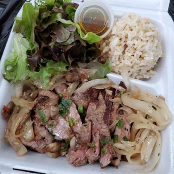 Poke Stop - Garlic steak with mushrooms and onions, brown rice and tossed greens - Hawaiian Near Me - Mililani, Hawaii Poke Stop - Garlic steak with mushrooms and onions, brown rice and tossed greens - Hawaiian Near Me - Mililani, Hawaii