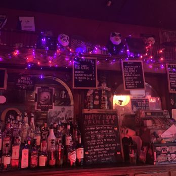 【定価の半額／額縁付】The Library East Village NY 定価の半額／額縁付】The Library East Village NY - メルカリ