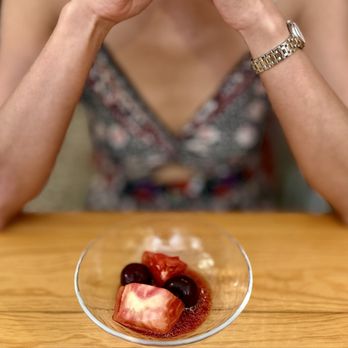 Pigmeu - Locally sourced tomatoes and cherries (appetizer) - Portuguese Near Me - Lisbon, 11