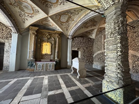 Chapel of Bones (Évora) by null