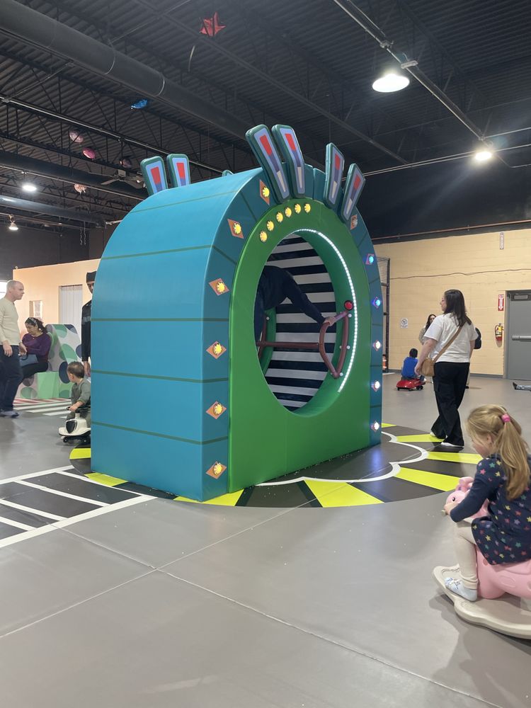 T&B PLAY Updated October 2024 11 Reviews 1068 W 14 Mile Rd