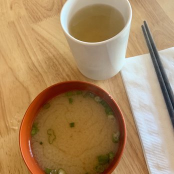 Zaoh Restaurant - Tea and My Miso soup (comes with Lunch Special) - Sushi Bars Near Me - San Francisco, California Zaoh Restaurant - Tea and My Miso soup (comes with Lunch Special) - Sushi Bars Near Me - San Francisco, California